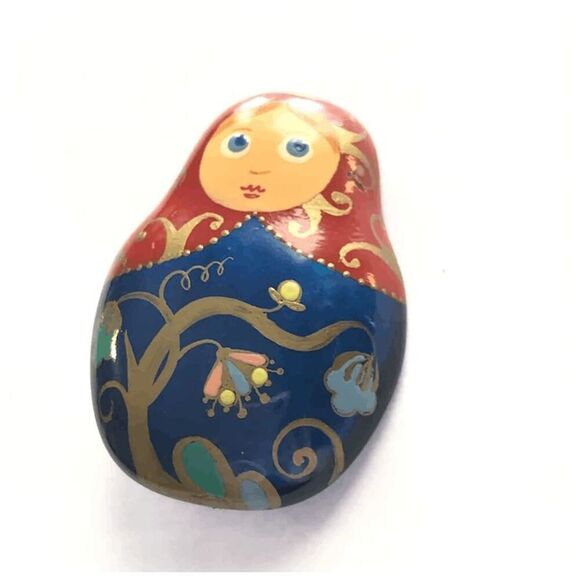 Unique Vintage Russian Painted Wood Brooch - Matryoshka Stacking Nesting Doll - Picture 2 of 4